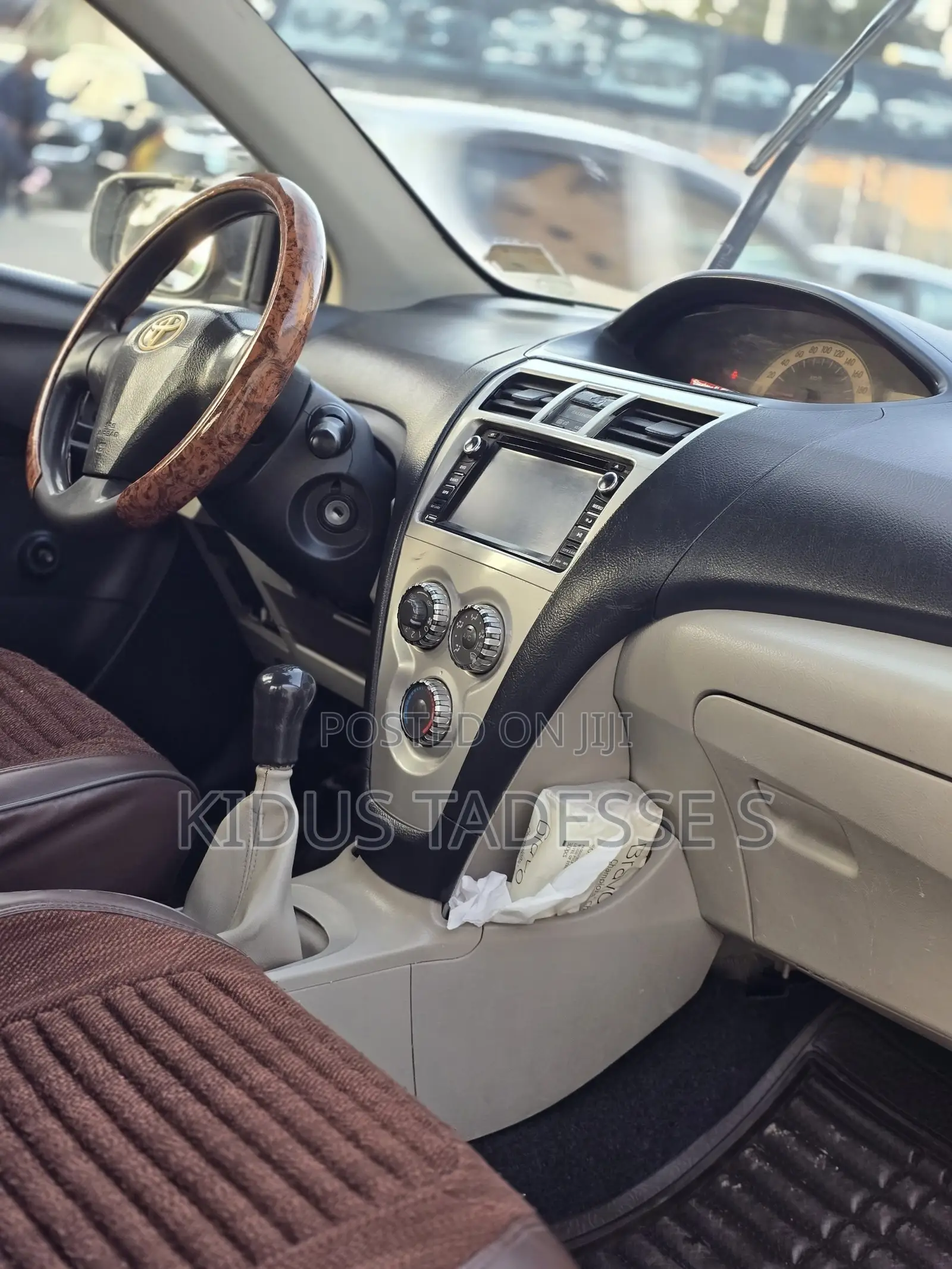 Toyota Yaris Sedan 2007 Silver