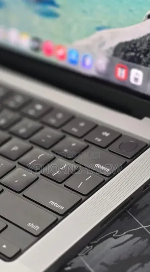 New Laptop Apple MacBook Pro 2021 M1 32GB Apple M1 Pro SSD 512GB