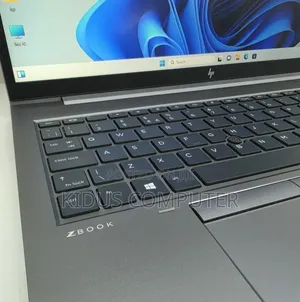 New Laptop HP ZBook Studio 16GB Intel Core i7 SSD 512GB