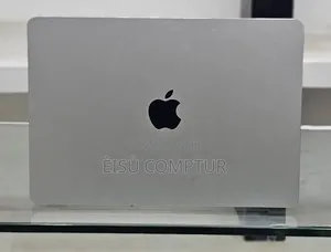 New Laptop Apple MacBook Air 2022 M2 8GB Apple M2 SSD 256GB