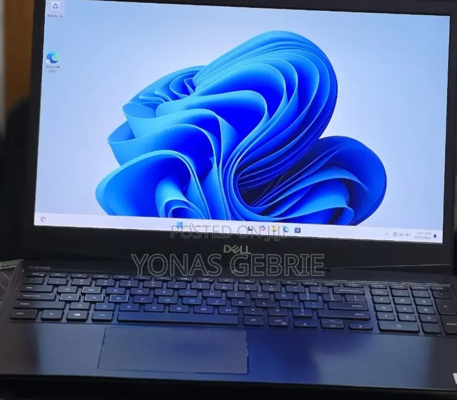New Laptop Dell 16GB SSD 512GB