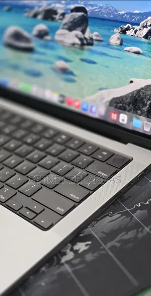 New Laptop Apple MacBook Pro 2021 M1 32GB Apple M1 SSD 512GB