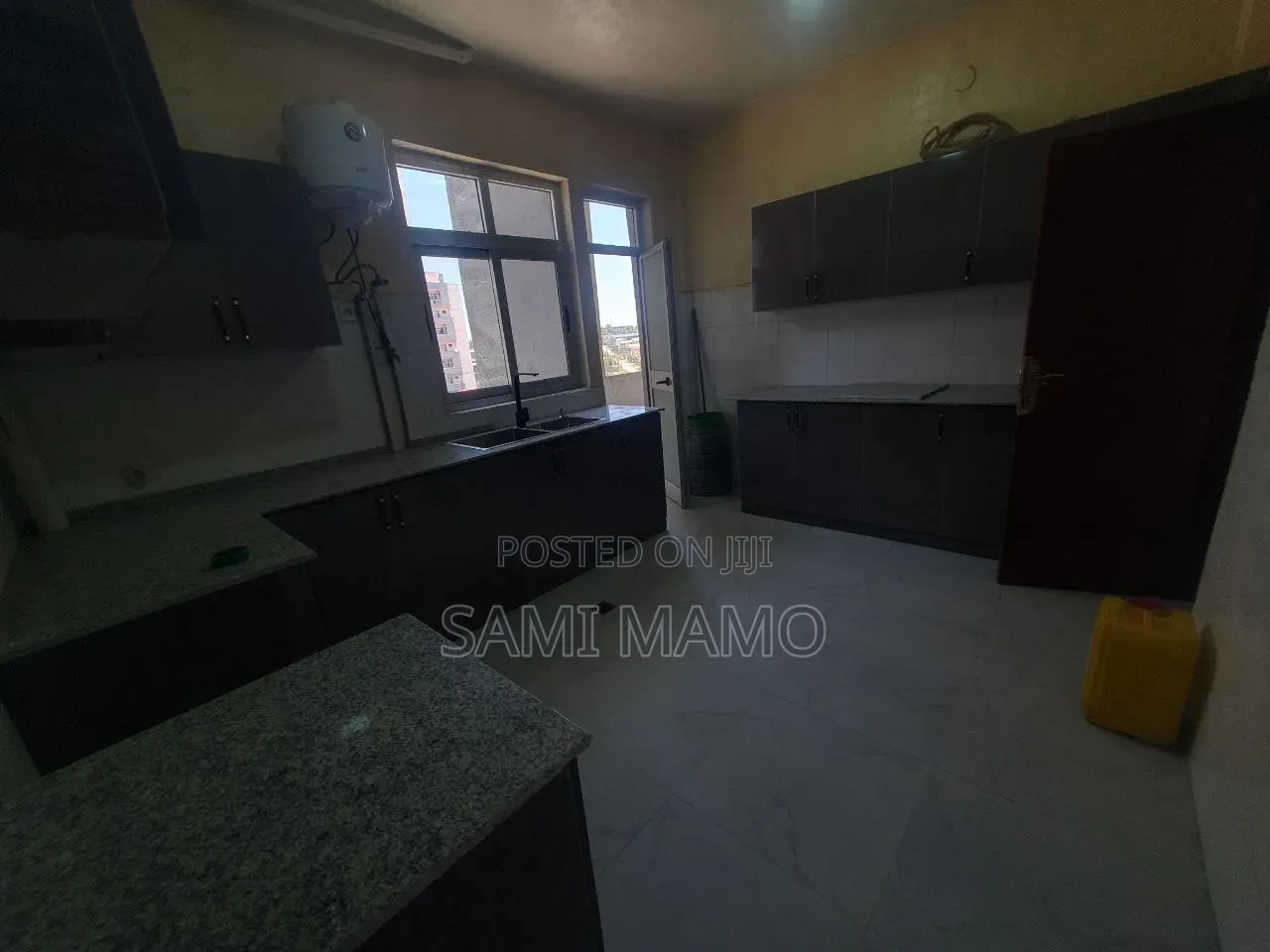 3bdrm Apartment in Foundation Houses, Akaky Kaliti for rent