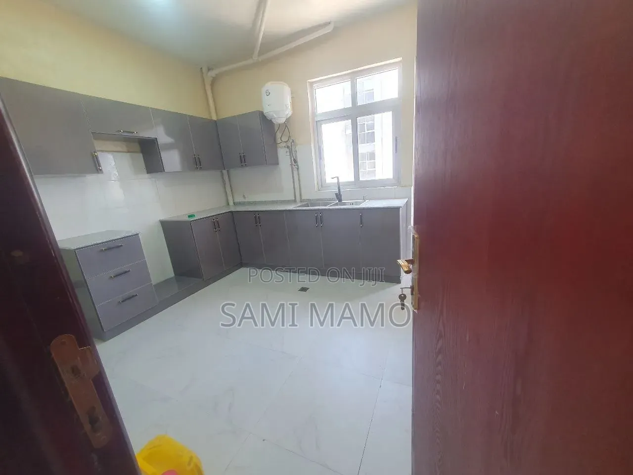3bdrm Apartment in Foundation Houses, Akaky Kaliti for rent