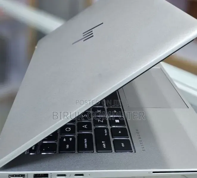 New Laptop HP EliteBook 840 G10 16GB Intel Core i5 SSD 512GB