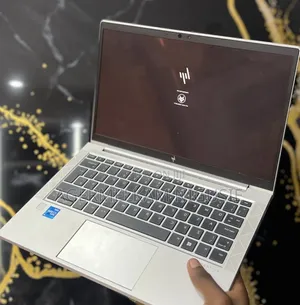 New Laptop HP EliteBook 830 G9 16GB Intel Core i5 SSD 512GB