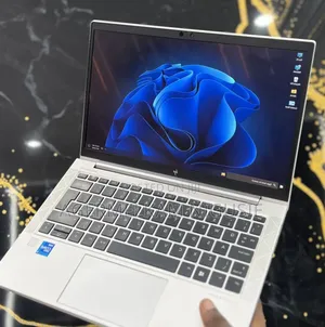 New Laptop HP EliteBook 830 G9 16GB Intel Core i5 SSD 512GB