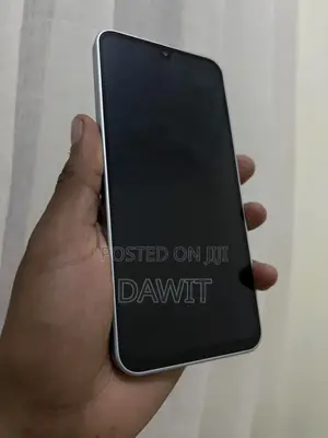 New Samsung Galaxy M17 5G 128 GB Gray