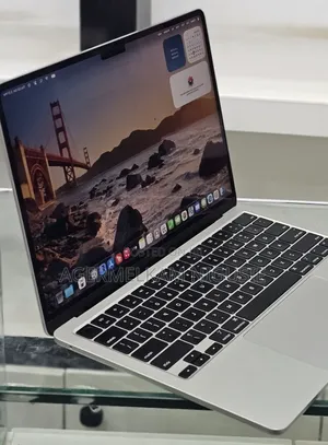 New Laptop Apple MacBook Air 2022 M2 16GB AMD A8 SSD 512GB