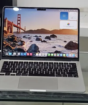 New Laptop Apple MacBook Air 2022 M2 16GB AMD A8 SSD 512GB