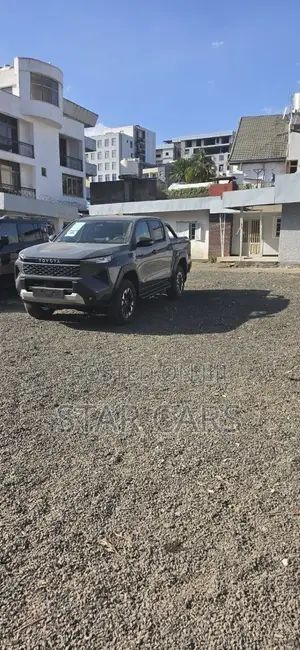 New Toyota Hilux Invincible (Hybrid) 2026 Gray