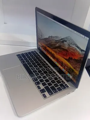 New Laptop Apple MacBook 2013 8GB Intel Core i5 SSD 256GB