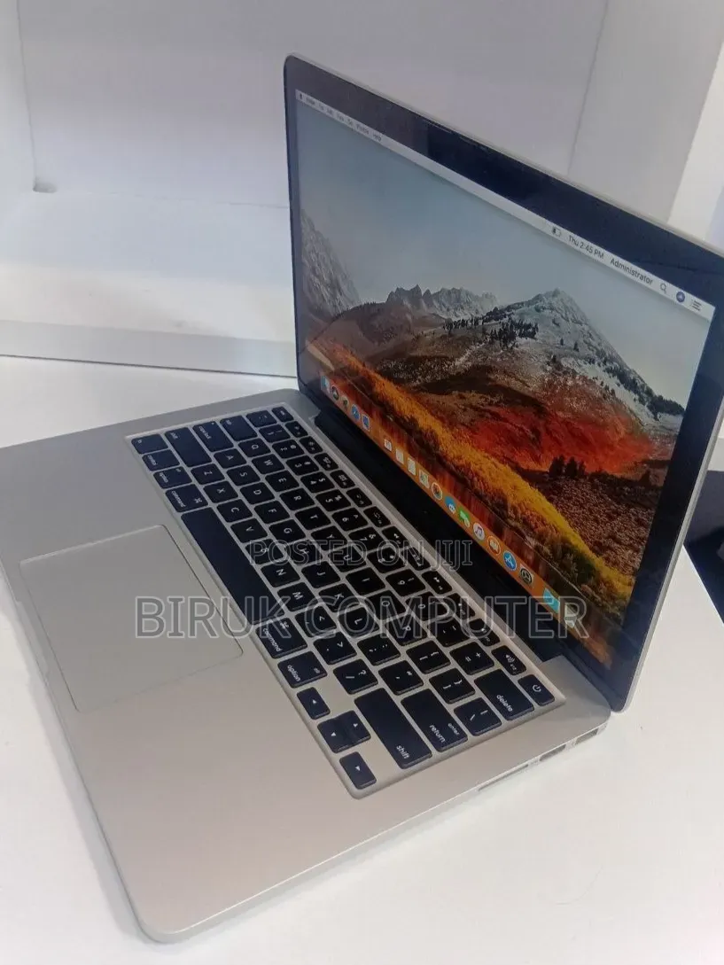 New Laptop Apple MacBook 2013 8GB Intel Core i5 SSD 256GB