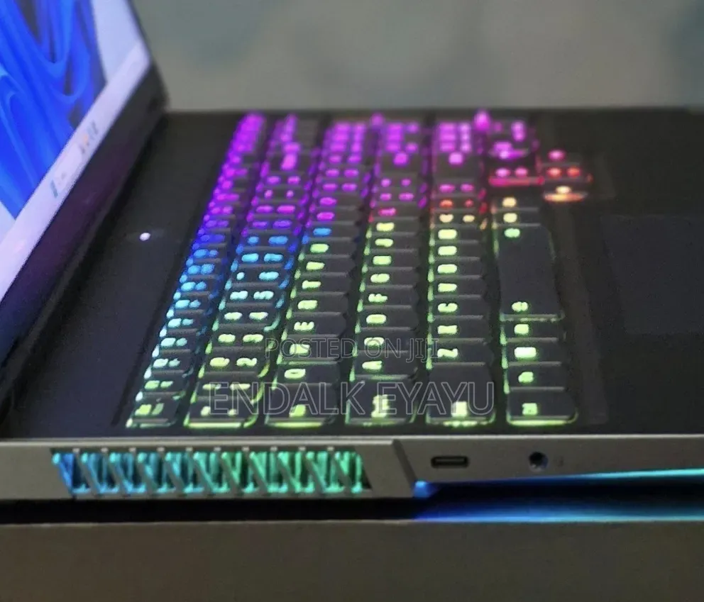 New Laptop Lenovo Legion 9 32GB AMD Ryzen 9 SSD 1T