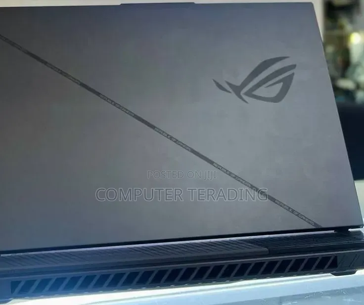 New Laptop Asus ROG Strix G16 16GB Intel Core i9 SSD 1T