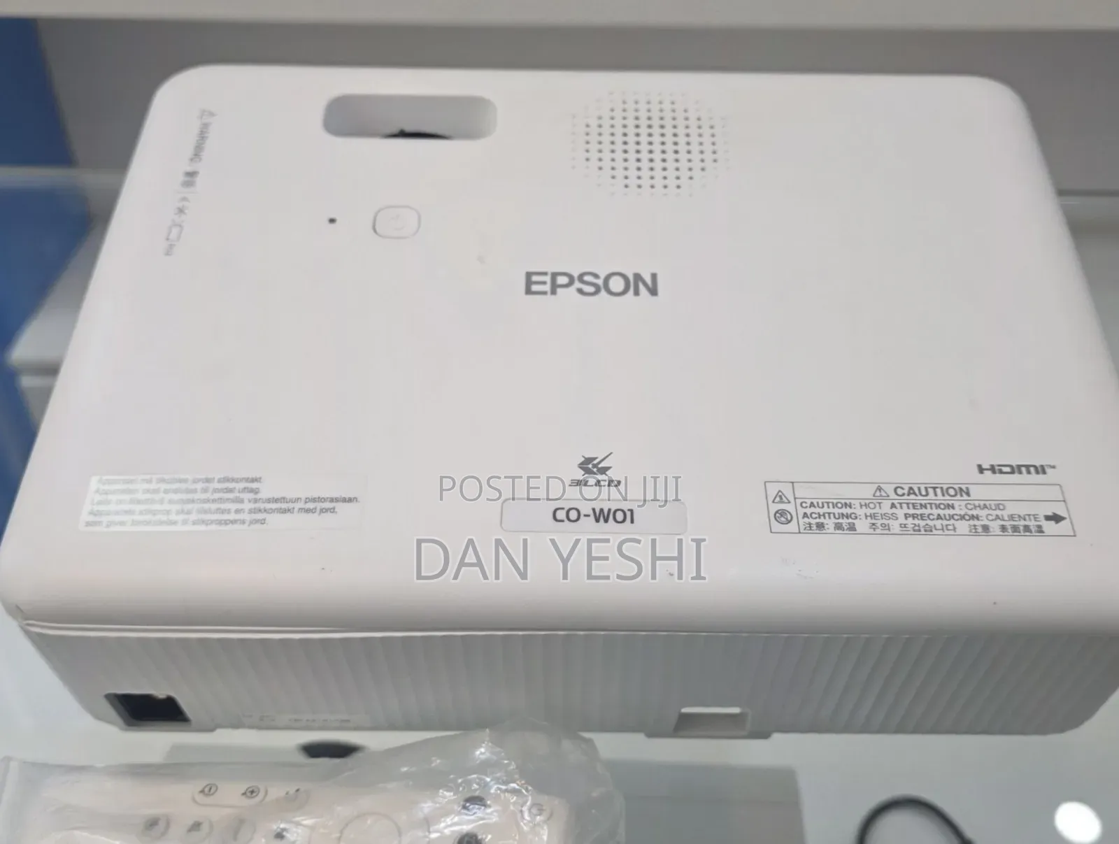 New Coming 
Epson Projector 
Model : CO-W01
With