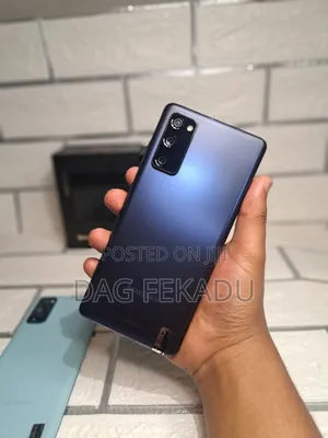 New Samsung Galaxy S20 FE 5G 128 GB Blue