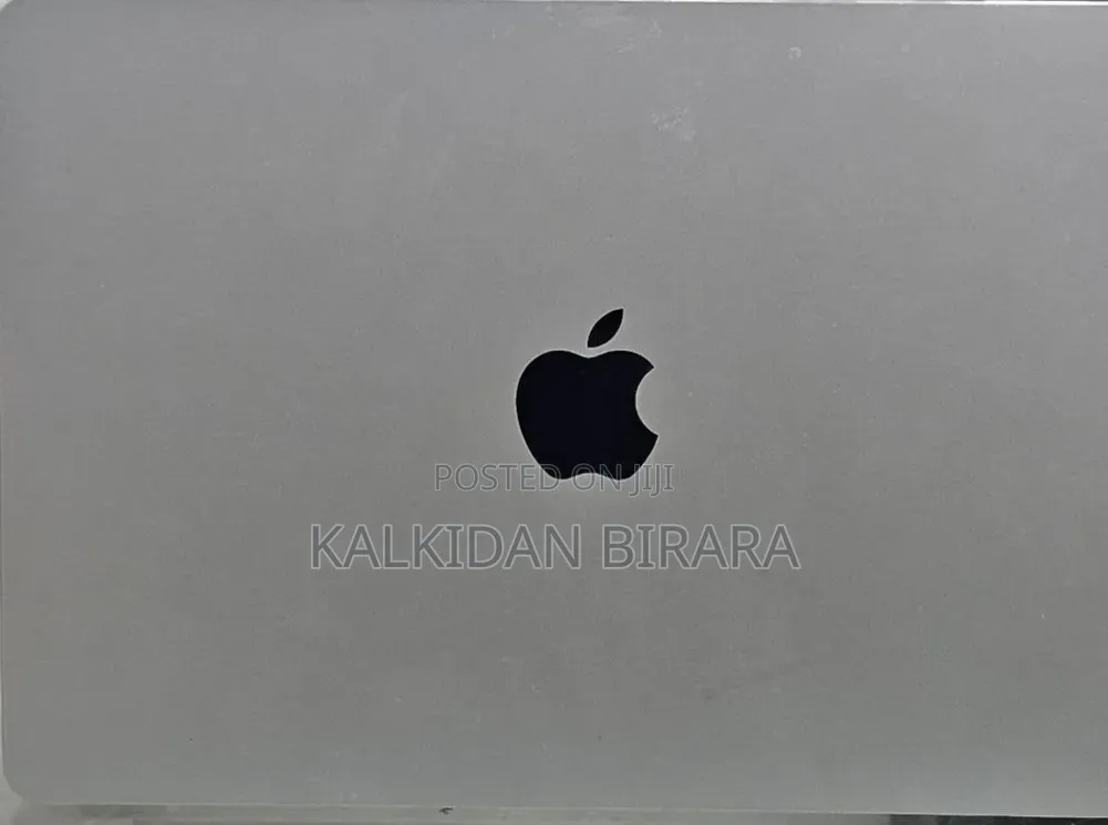New Laptop Apple MacBook Air 2022 M2 8GB Apple M2 SSD 256GB