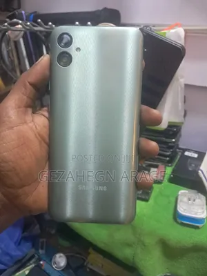 Samsung Galaxy F04 64 GB Green