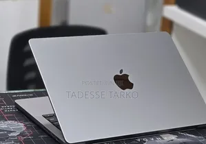New Laptop Apple MacBook Pro 2021 M1 32GB Apple M1 Pro SSD 512GB