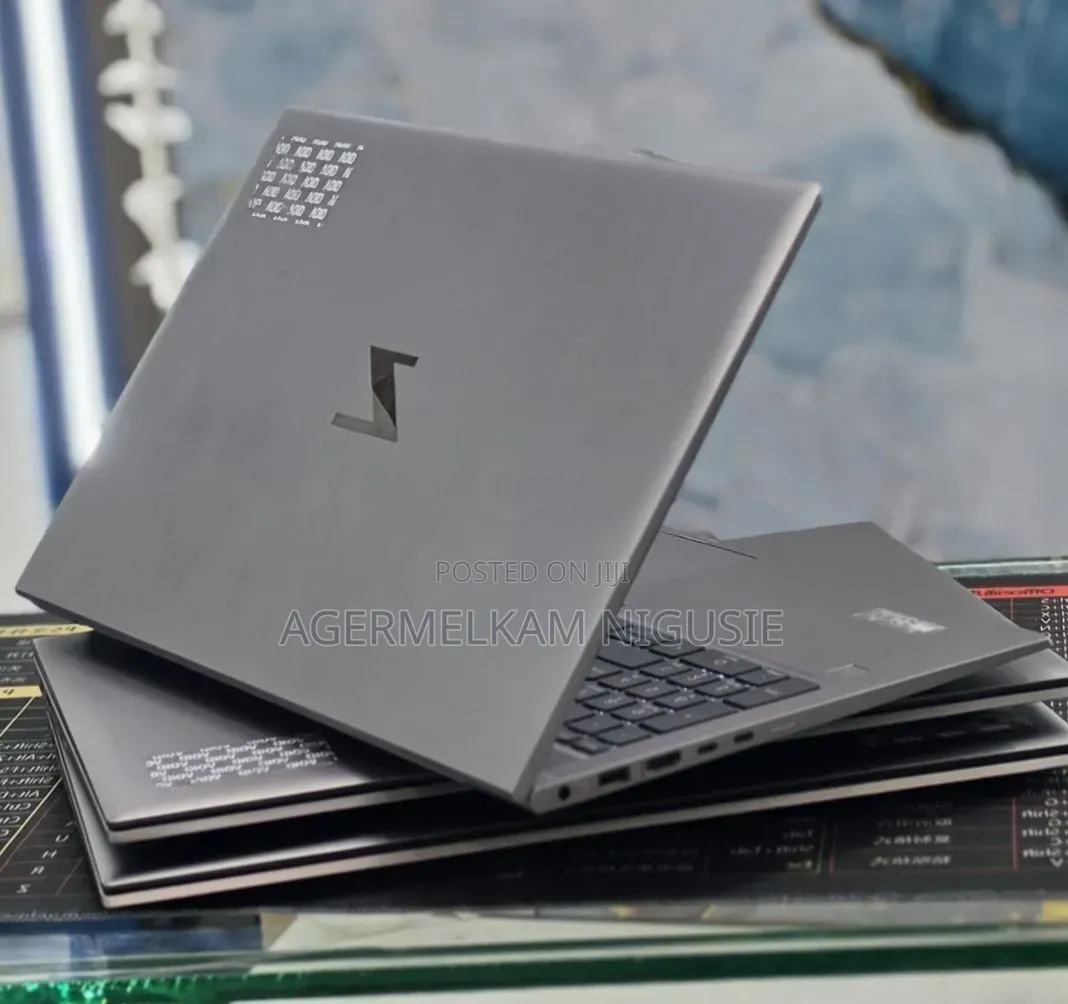 New Laptop HP ZBook 15 16GB Intel Core i5 SSD 512GB