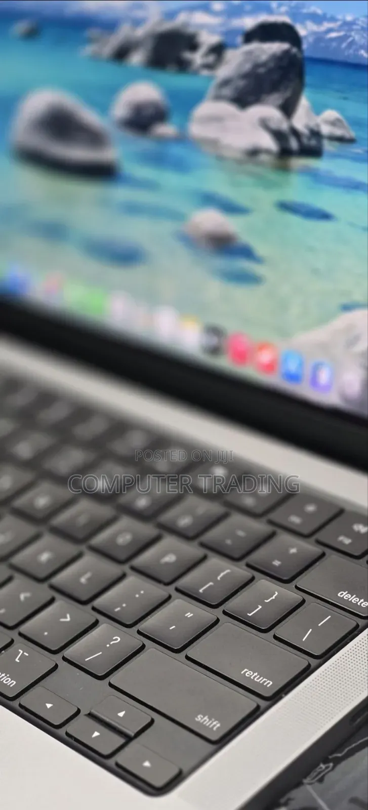 New Laptop Apple MacBook Pro 2021 M1 32GB Intel Core i7 SSD 512GB