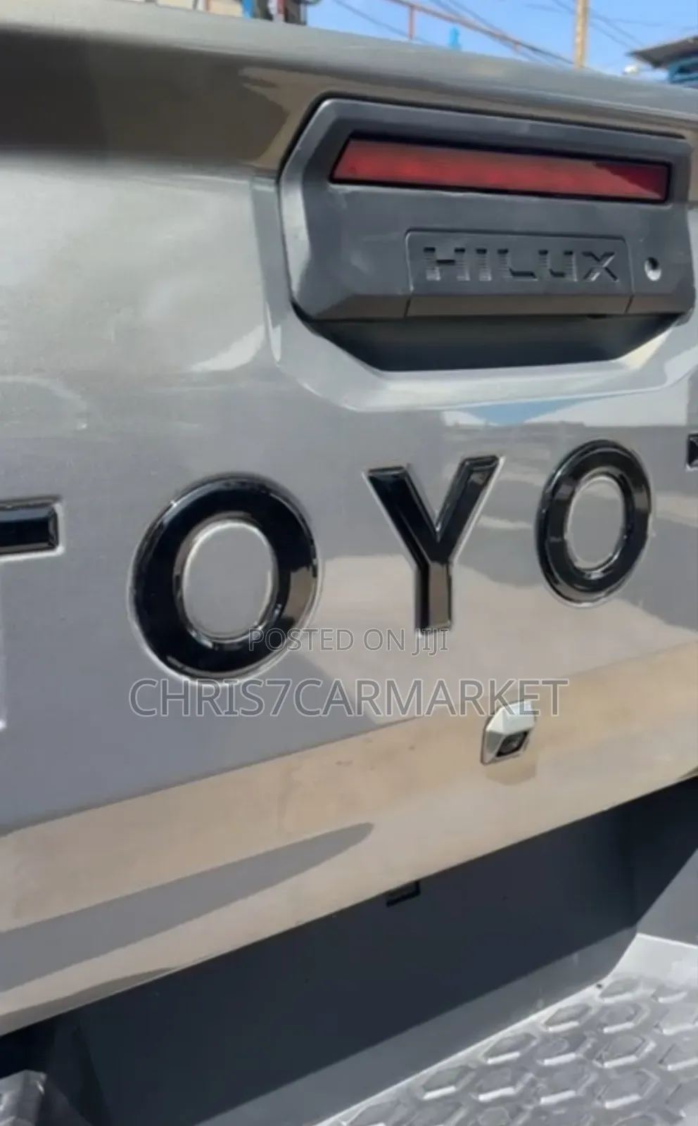 New Toyota Hilux Invincible (Hybrid) 2026 Gray