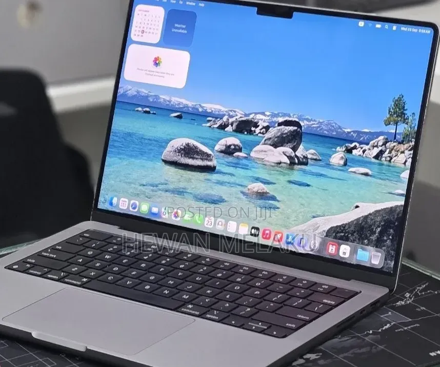 New Laptop Apple MacBook Pro 2021 M1 32GB Apple M1 Pro SSD 512GB