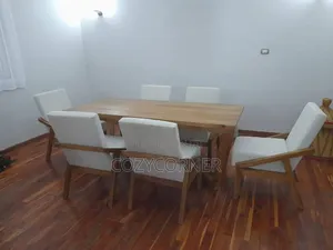 Luxury 6 Seaters Dining Table Made of Super Quality Wood. የዋንዛ ዳይኒንግ