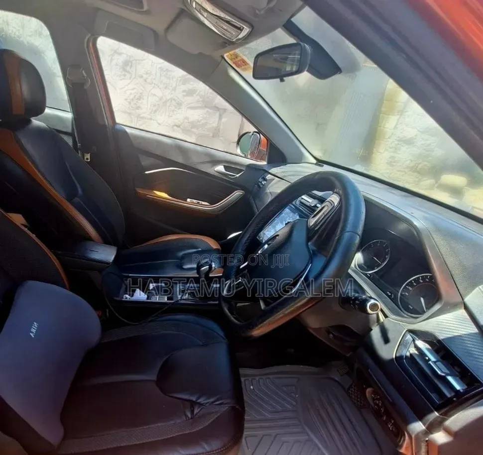 Chery Tiggo 2 2022 Orange
