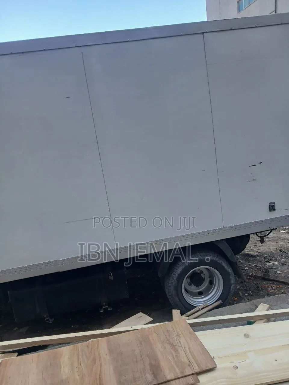 Foton Sup 2025 White