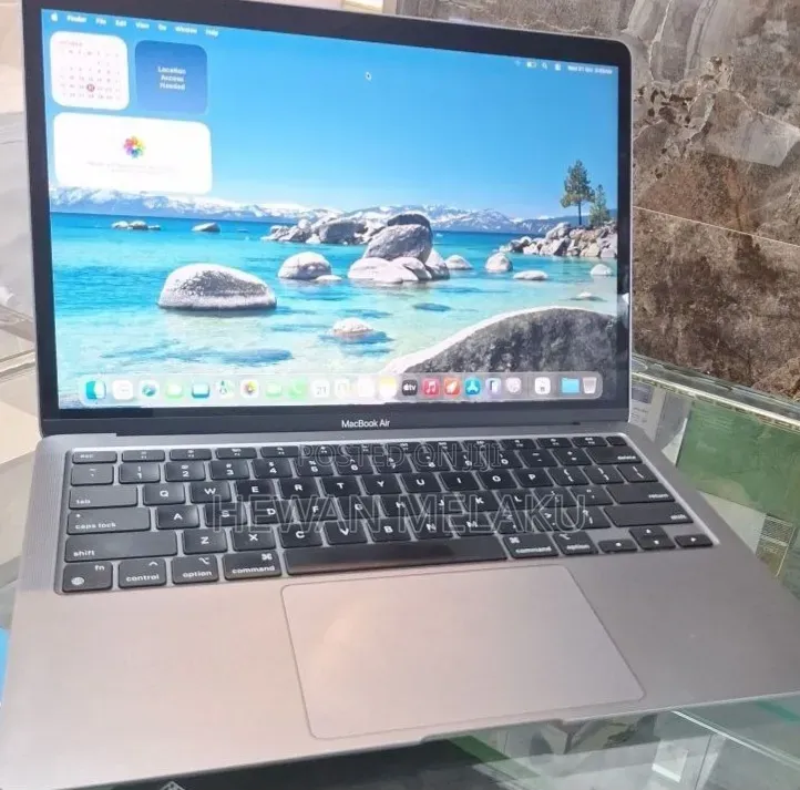 New Laptop Apple MacBook Air 2020 M1 8GB Apple M1 SSD 256GB