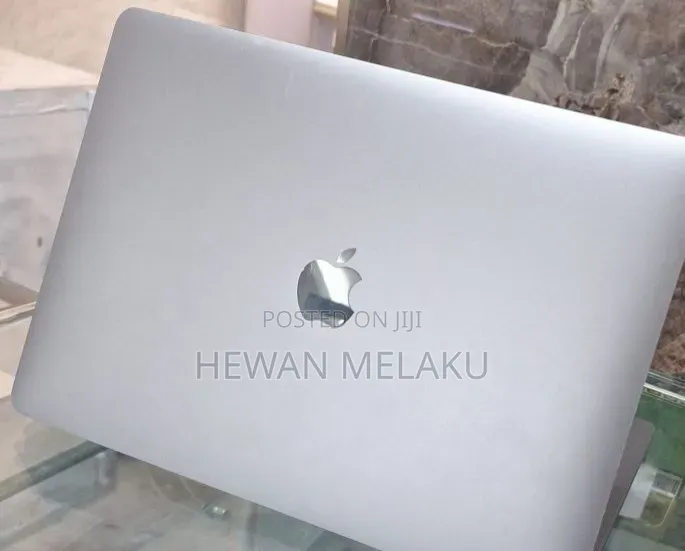 New Laptop Apple MacBook Air 2020 M1 8GB Apple M1 SSD 256GB