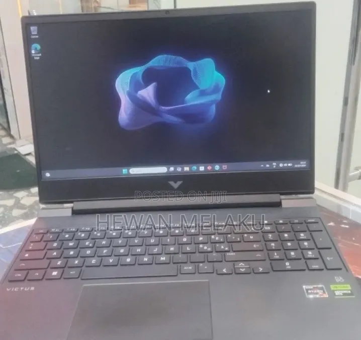 New Laptop HP Victus 16 16GB AMD Ryzen 5 SSD 512GB
