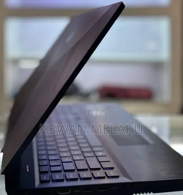 New Laptop HP Omen 17 16GB Intel Core i7 SSD 512GB