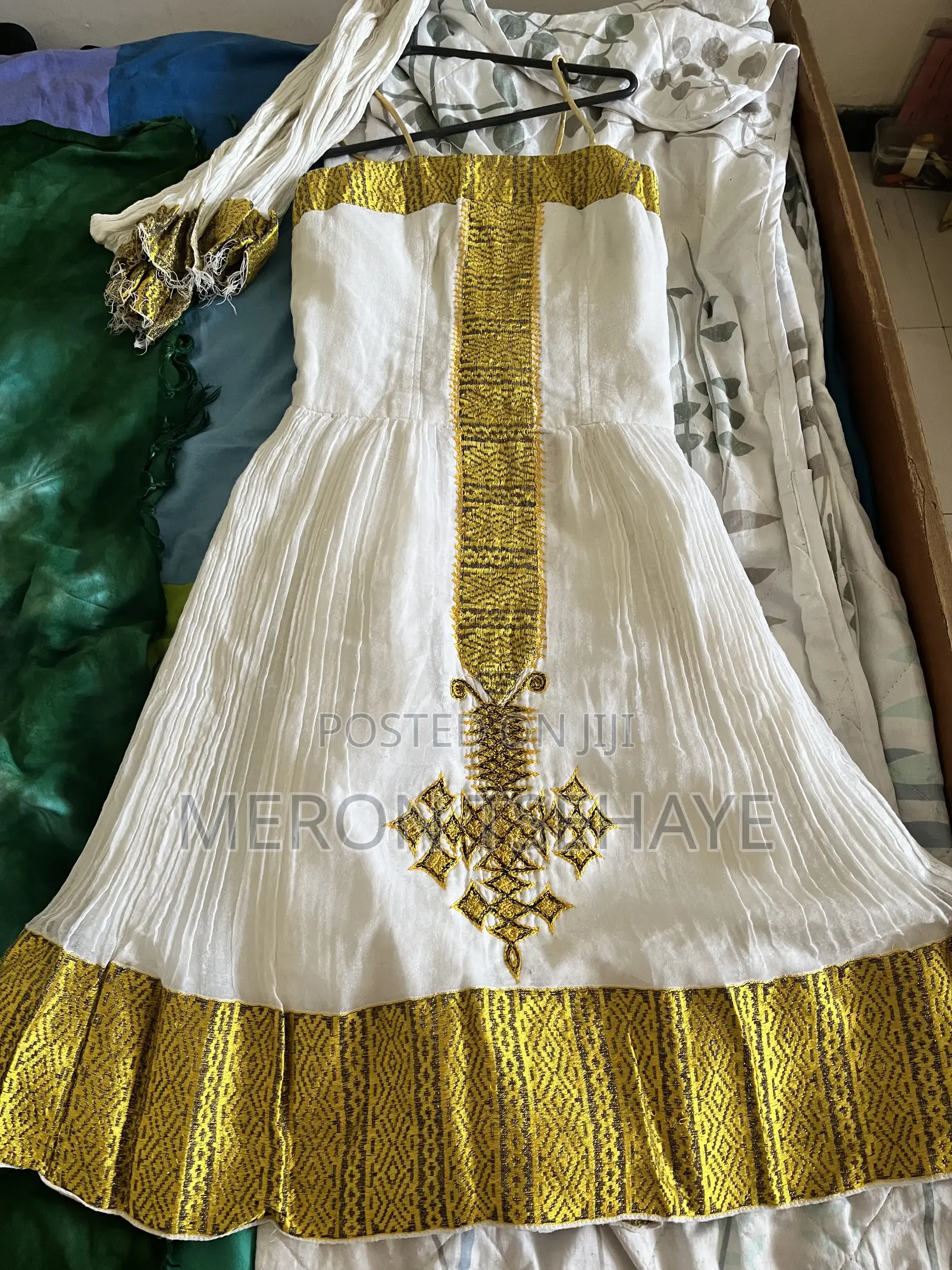 Women's Hager Libs/Traditional Cloth