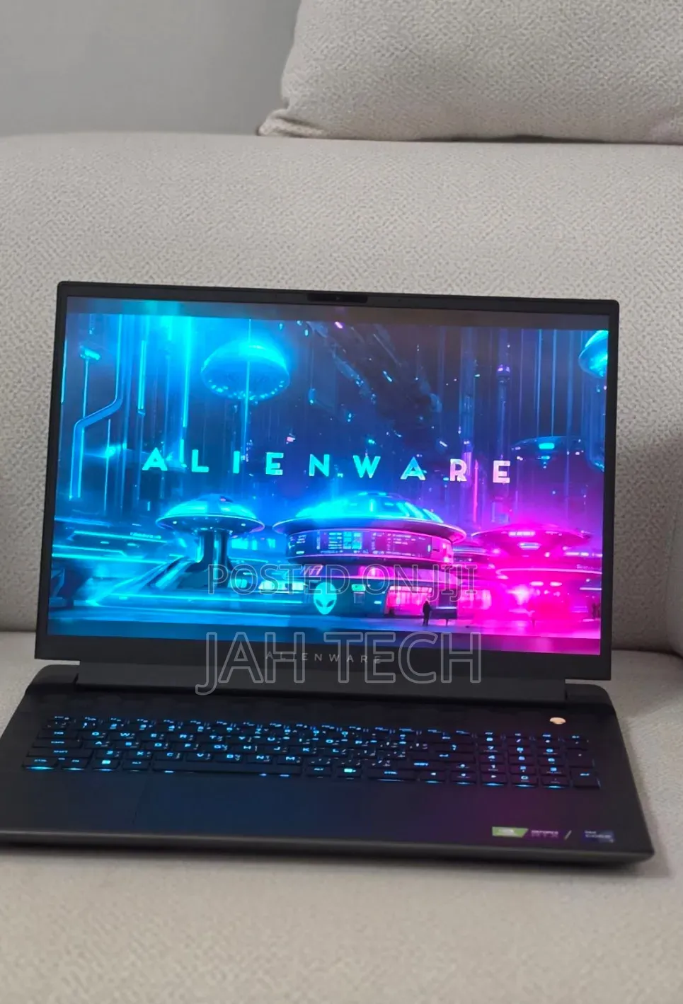 New Laptop Alienware M18 R2 32GB Intel Core i9 SSD 2T