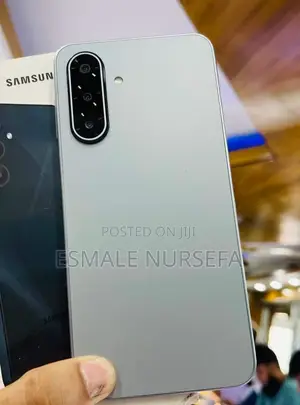 New Samsung Galaxy M17 5G 128 GB White