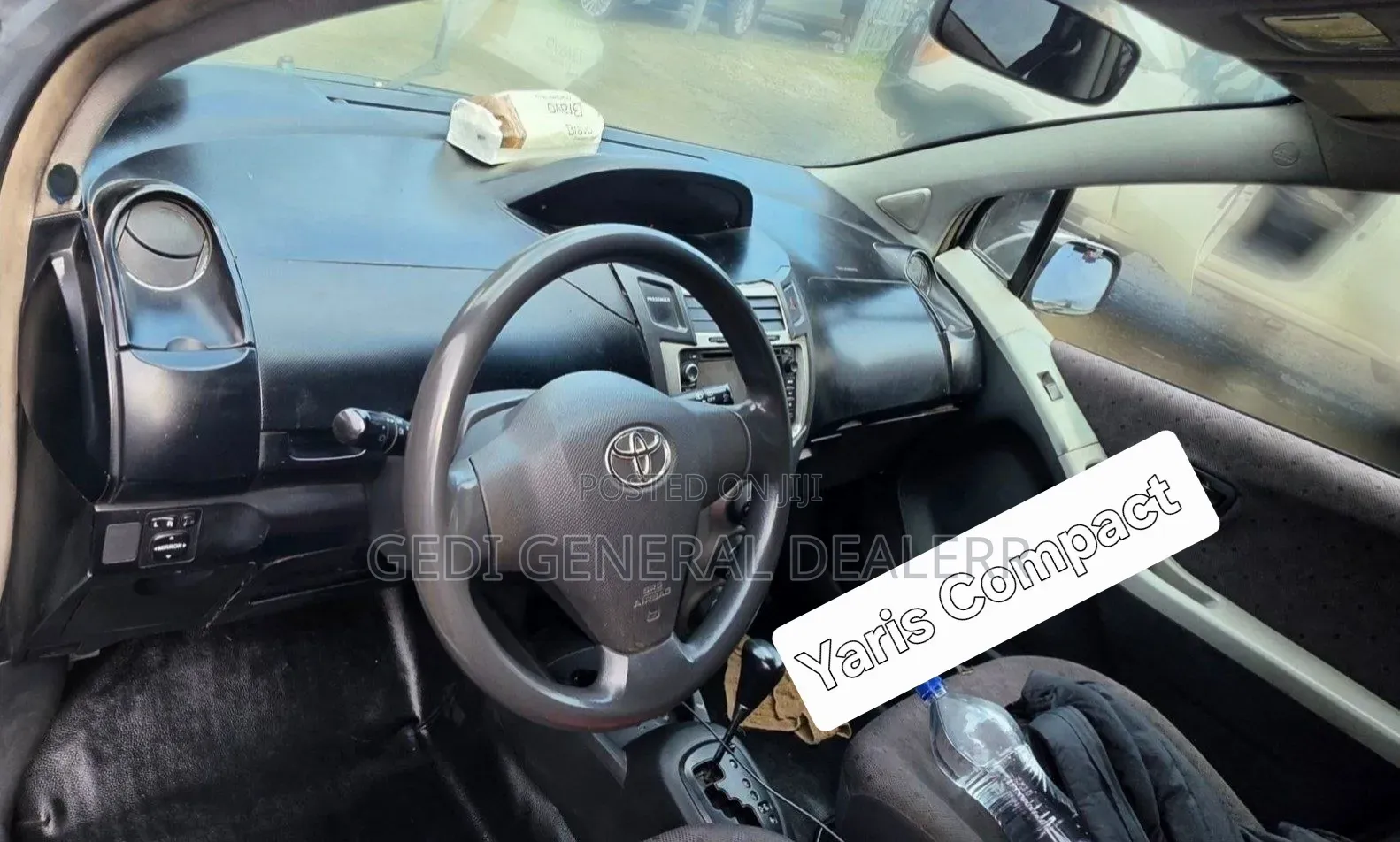 Toyota Yaris 2010 Gray