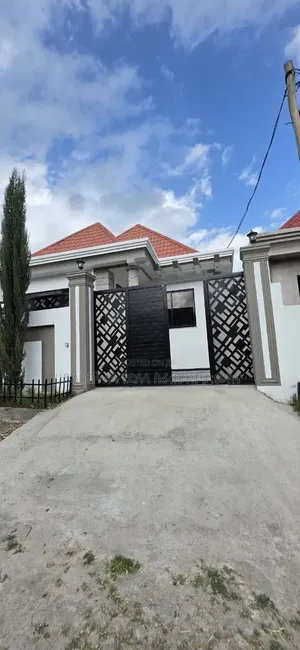 Furnished 4bdrm Villa in Summit Area, Yeka for sale