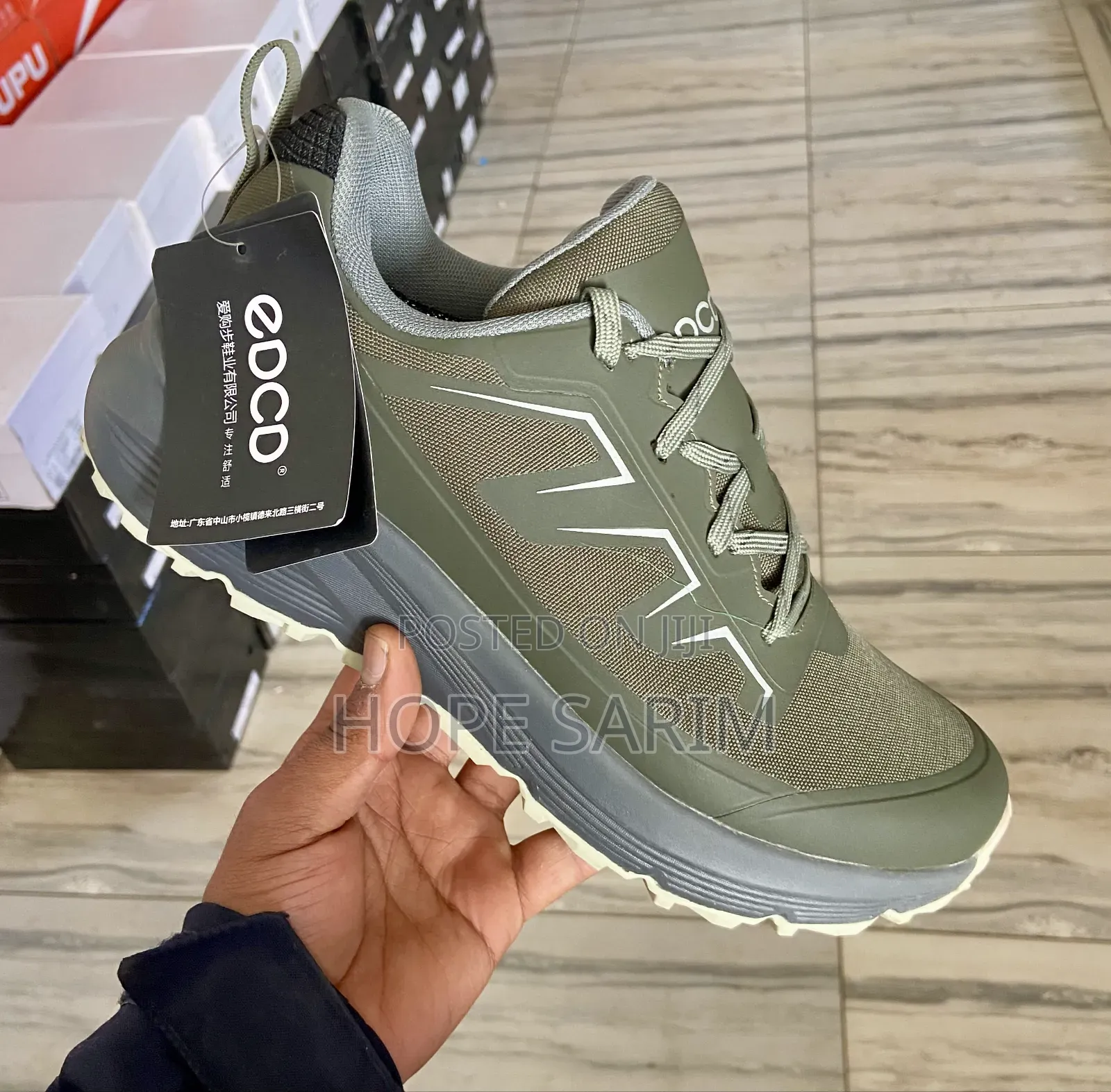  አዲስ የመጣ: EDCO ሙሉ በሙሉ ውሃ የማያስገባ ጫማ (Made in Vietnam)