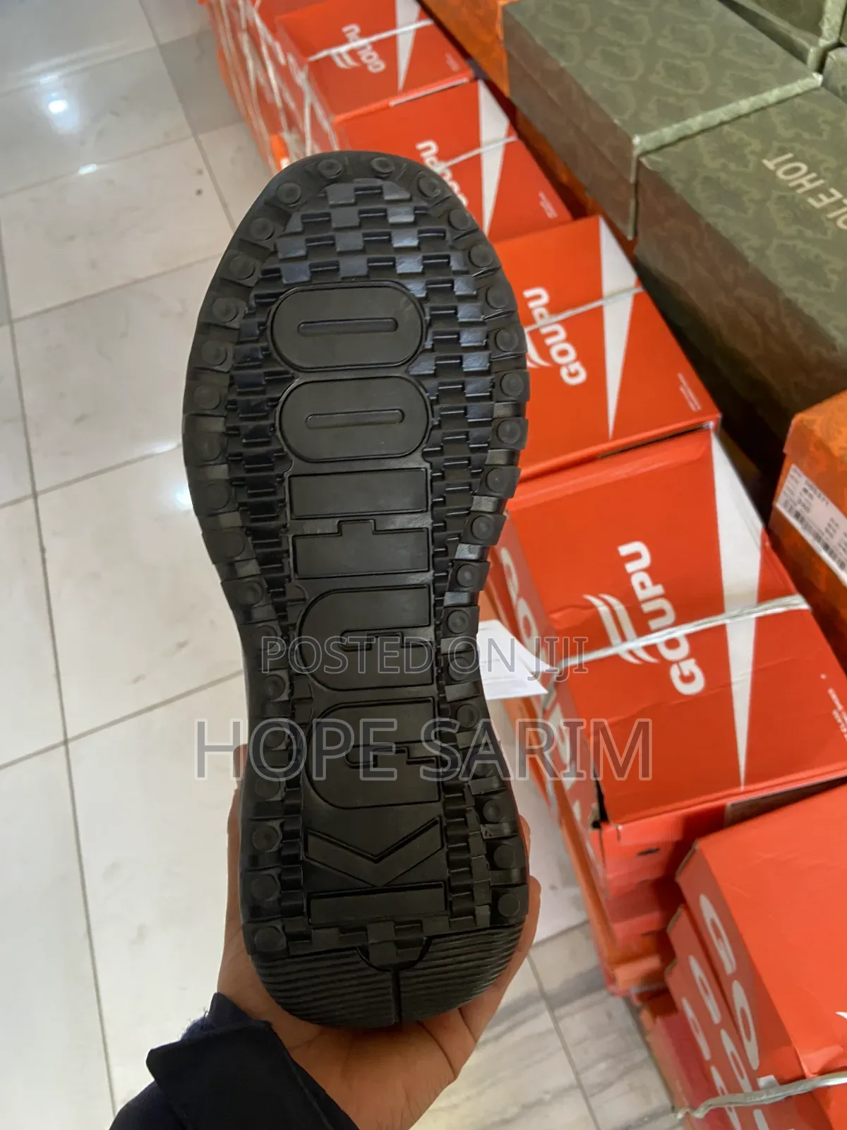 KAAHOO Premium Black Sneakers – Ultra-Comfortable!