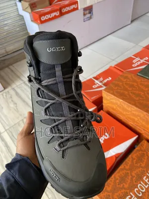 Uaxx ኦሪጅናል የውሃ መከላከያ ቡትስ ጫማ –