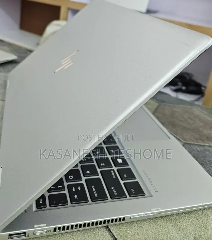 New Laptop HP EliteBook 830 16GB Intel Core i5 SSD 512GB
