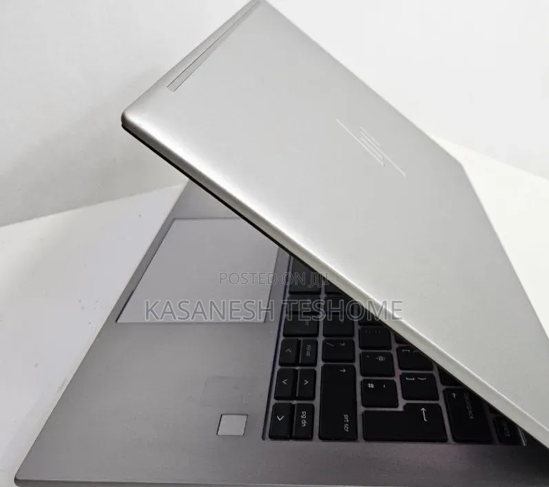 New Laptop HP ZBook Firefly 14 G10 16GB Intel Core i5 SSD 512GB