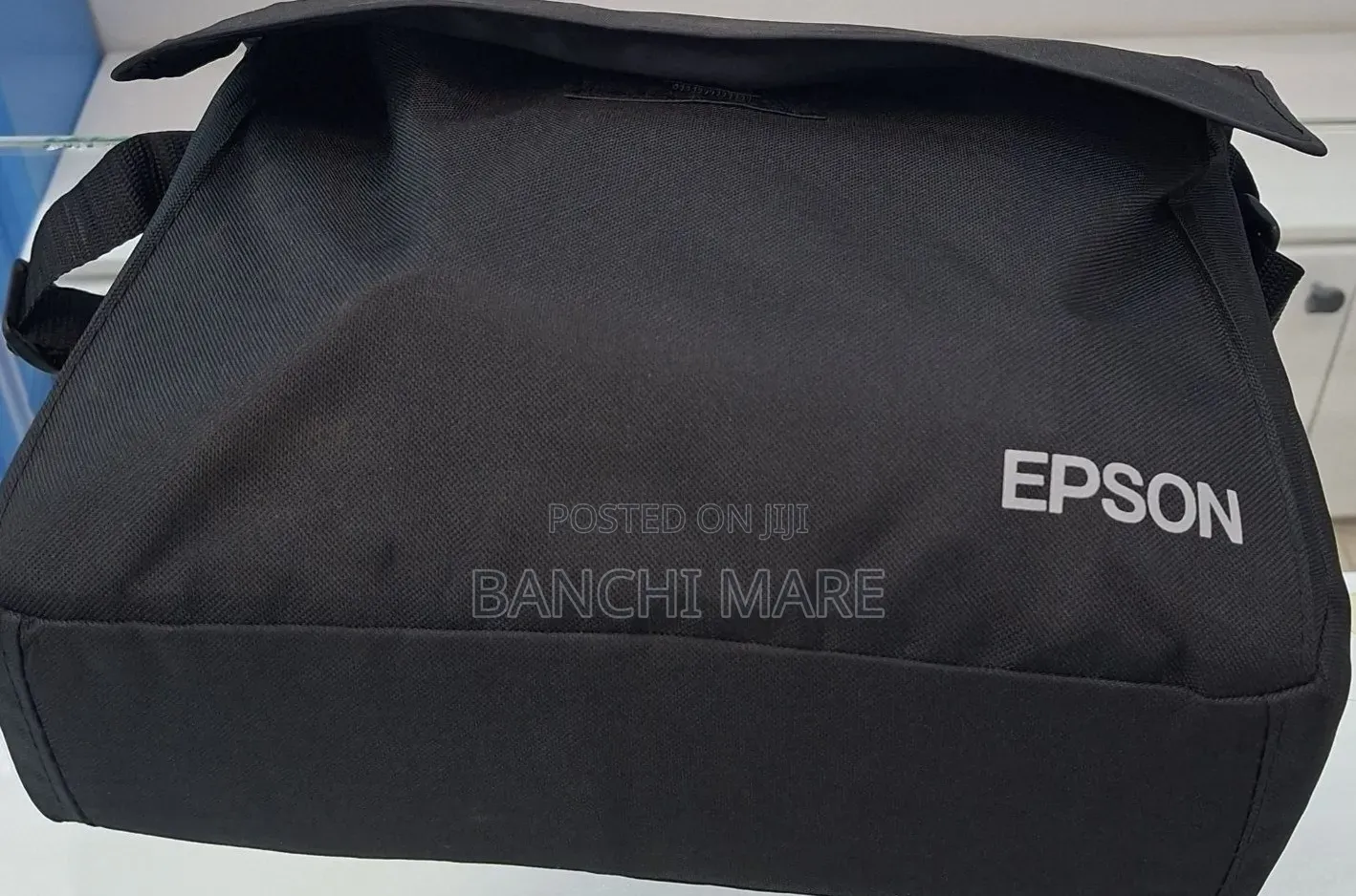 Brand New
Epson Projector 
Model Name: EB-x31
Hardware Interface: V