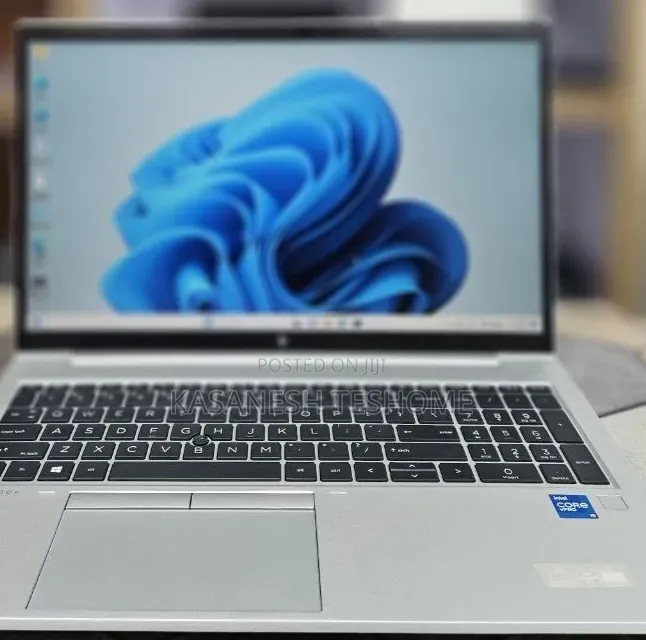 New Laptop HP EliteBook 850 G8 16GB Intel Core i5 SSD 512GB