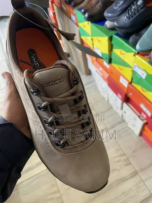 Premium Leather Outdoor Hiking Shoes( 40 - 44)