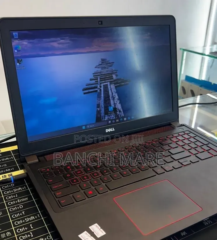 New Laptop Dell Inspiron 15 5577 16GB Intel Core i7 SSD 512GB
