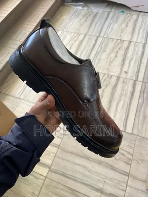 Luxury Brown "Crocodile-Grain" Lug-Sole Loafers
